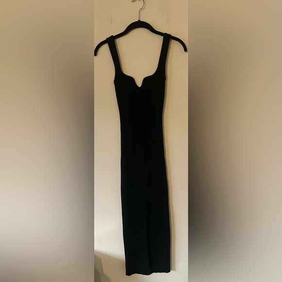 Chic Black Midi Body Con Dress - Picture 3 of 3